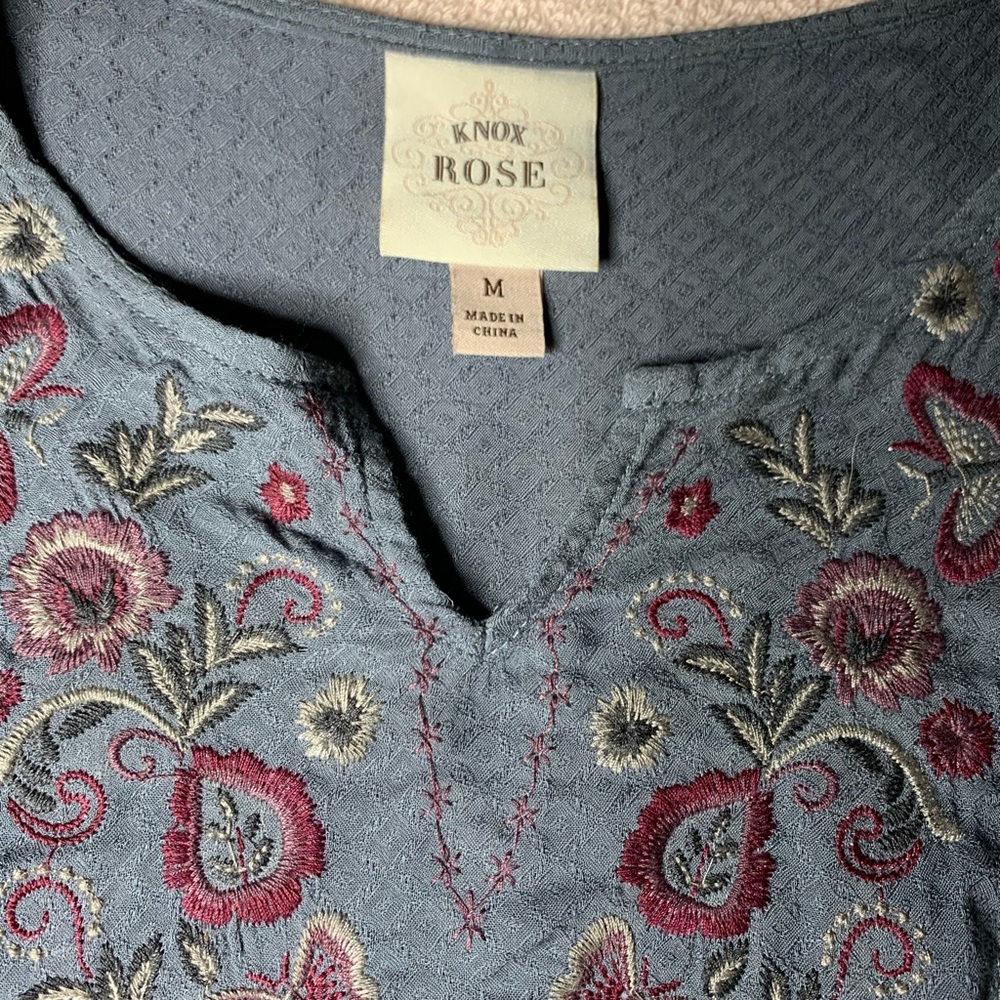 Blouse - Picture 3 of 3